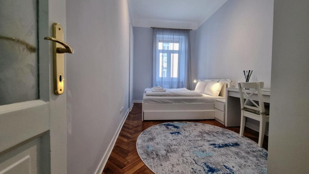 Light Blue Apartment Triëst Buitenkant foto