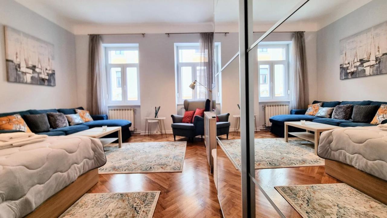 Light Blue Apartment Triëst Buitenkant foto