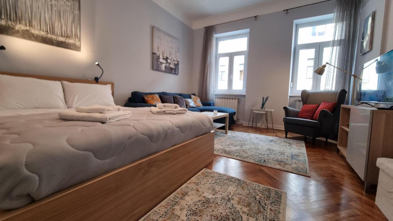 Light Blue Apartment Triëst Buitenkant foto